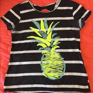 🌼Girl’s pineapple shirt🌼